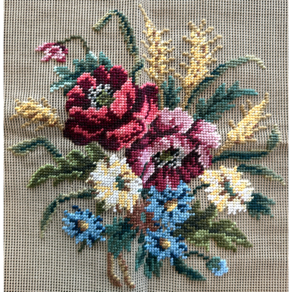 Vintage Preworked Decorator Needlepoint Canvas Floral Bouquet Bloom Design 10x10